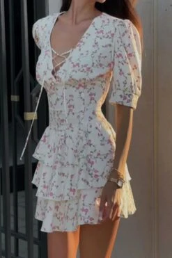 Sexy Stylish Non-stretch Flowers Batch Printing Short Sleeve Mini Dress Wholesale Dresses