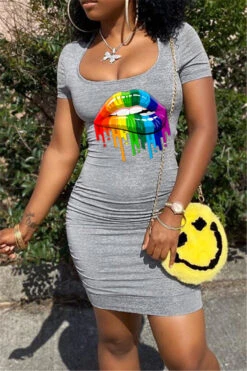 Plus Size 4 Colors Lip Printing Hollow Out Summer Stretch Pleated Dress Wholesale